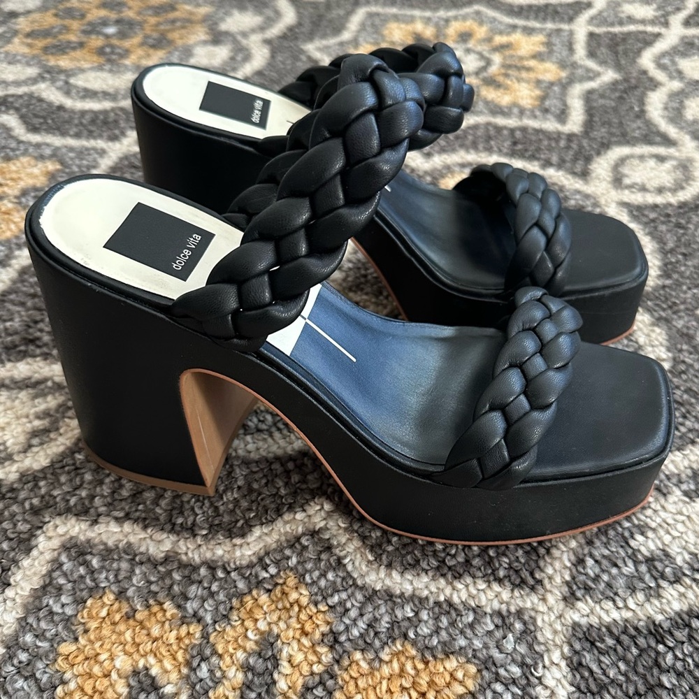 Wiley Platform Heels- Dolce Vita- Black- Size 8